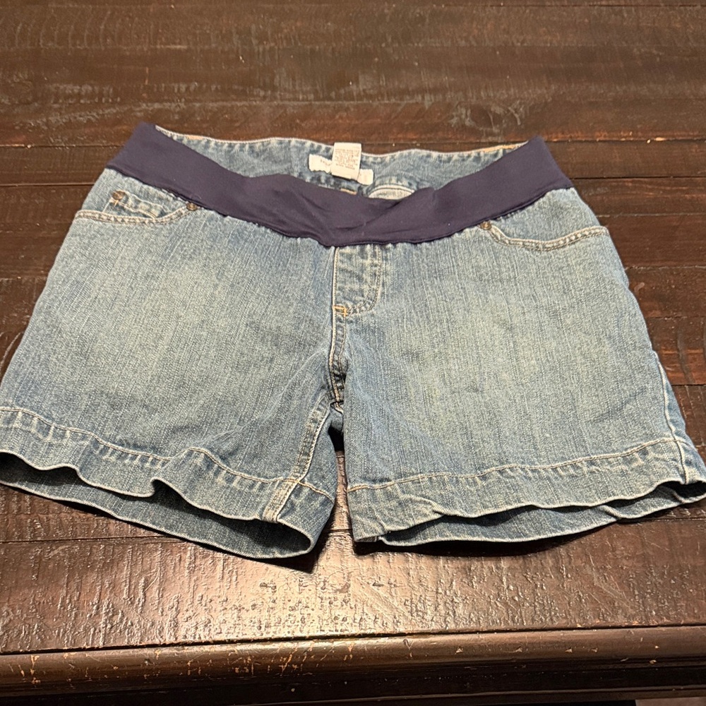 Denim Women's Maternity Shorts with Navy Waistband size XS